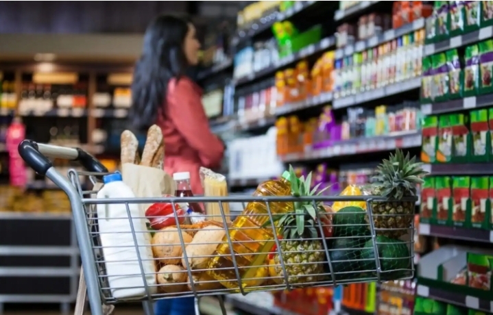 POR LA SUBA DEL DÓLAR, EMPRESAS APLICAN AUMENTOS DE HASTA 9% EN ALIMENTOS Y PRODUCTOS BÁSICOS