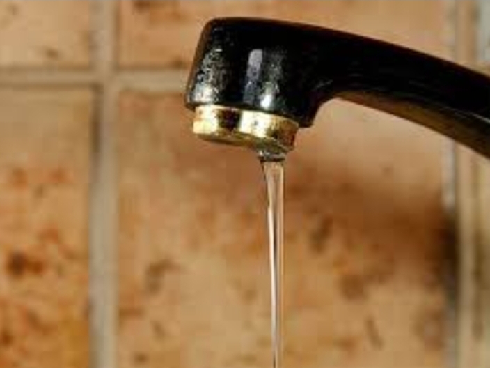 VILLA TULUMBA: INFORMAN FALLAS EN EL SISTEMA DE CAPTACIÓN DE AGUA DEL RÍO DE FIERRO 