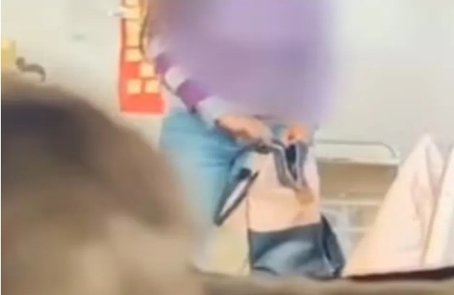 ENTRE RÍOS: ALUMNAS GRABARON A SU PROFESORA ROBÁNDOLES DINERO EN EL AULA